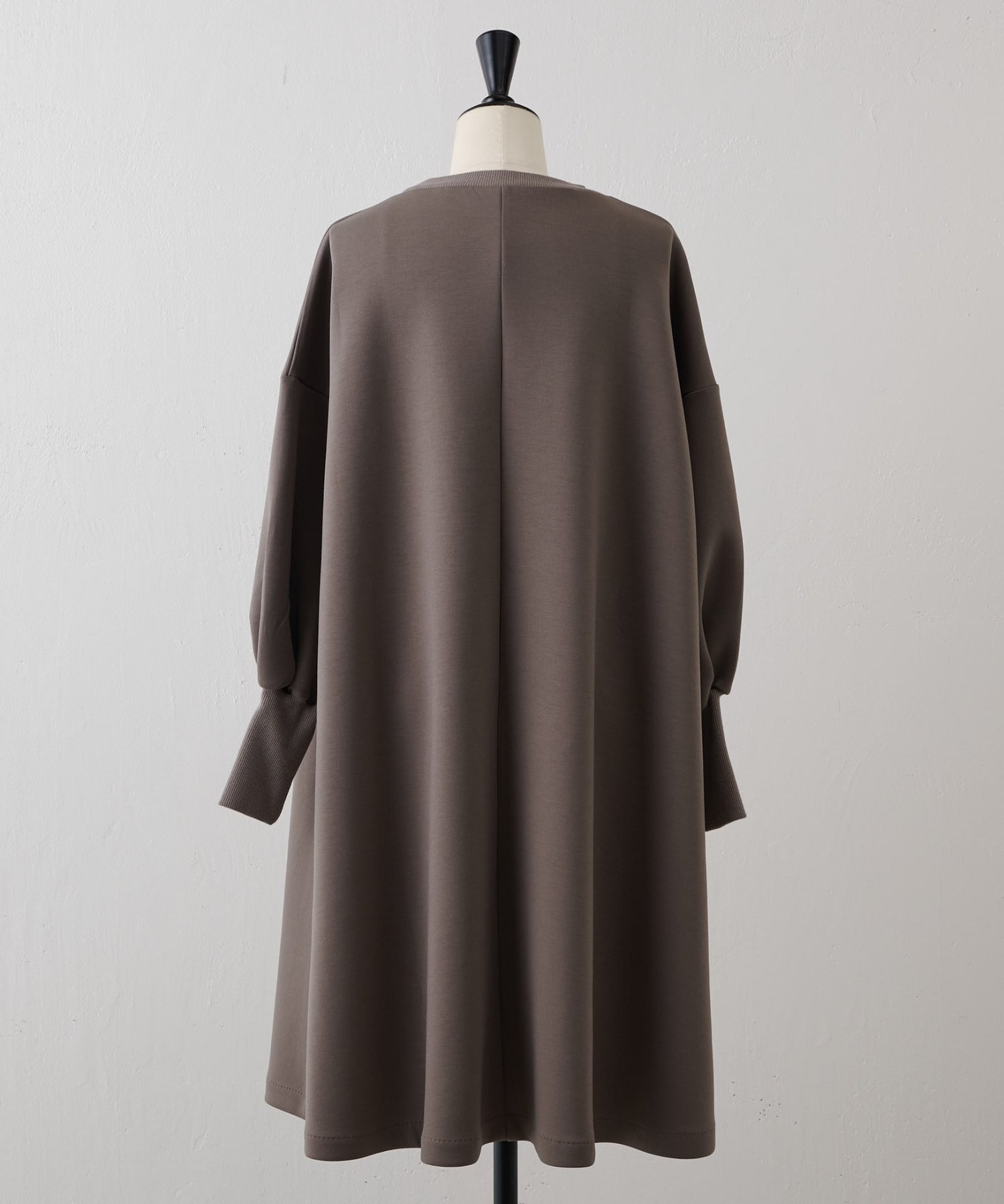 BEARDSLEY｜袖パフダンボールワンピース | Rakuten Fashion(楽天