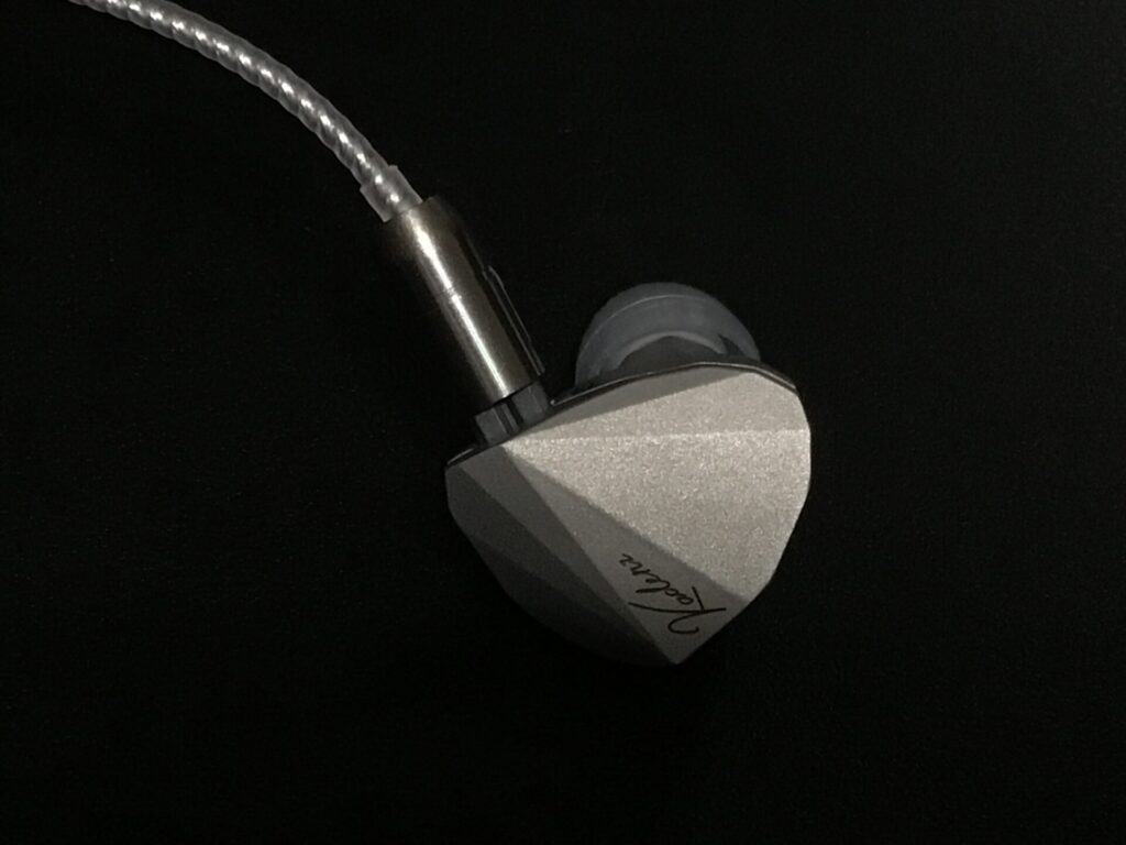 イヤホン]moondrop 水月雨 KadenzとKatoの雑話