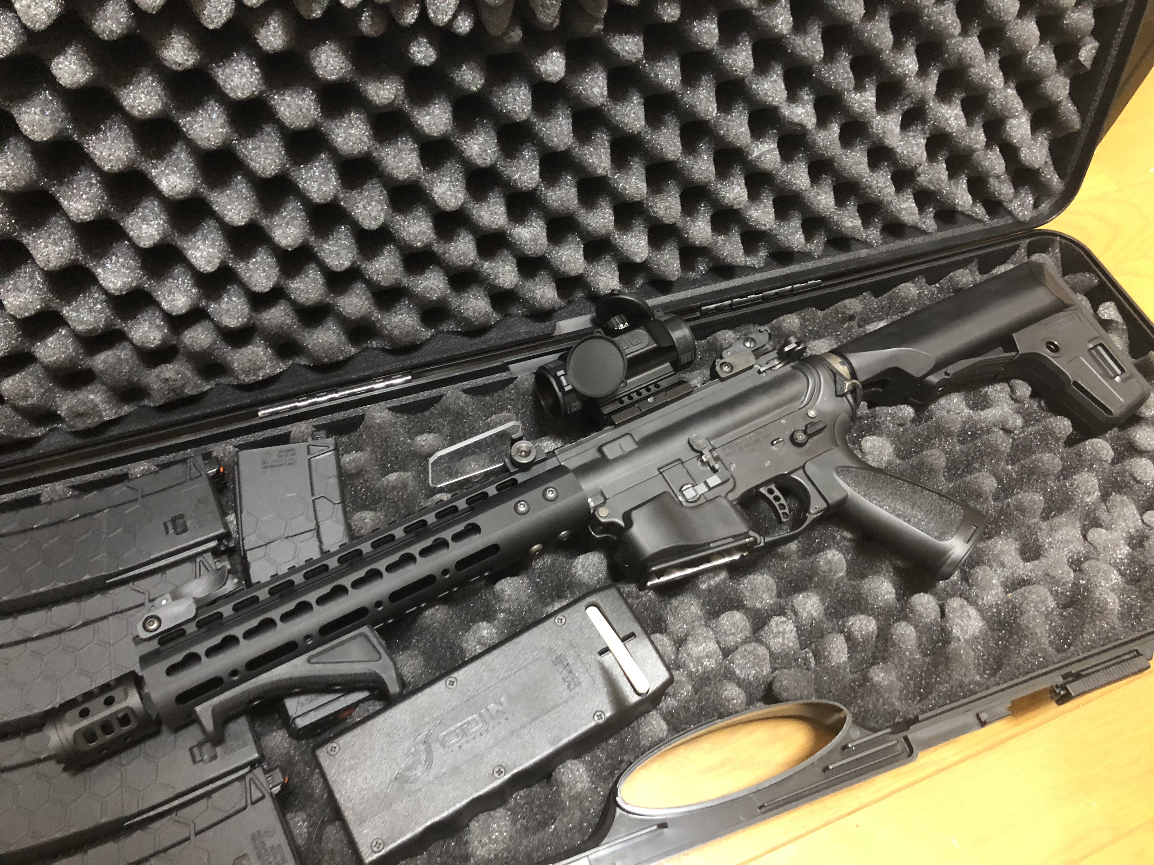 VectorOptics Nautilus（ノーチラス）ドットサイト レビュー「大柄