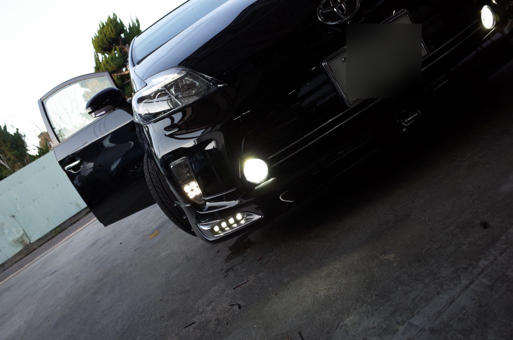 30プリウスのモデリスタエアロのデイライトPowerUPとUSデイライト取付