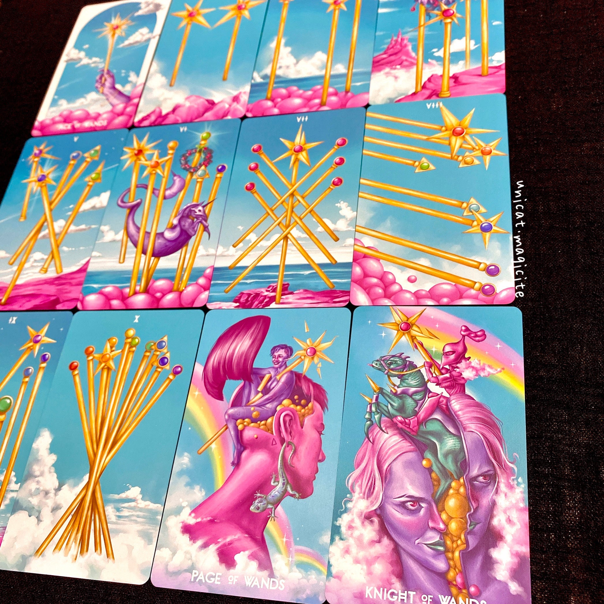 💖ジークのアルカナのカラフルでユニークなタロットカードデッキ