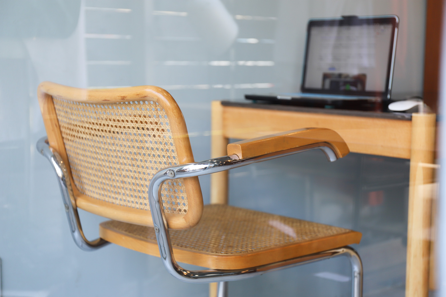 マルセル・ブロイヤー チェスカチェア アーム カンチレバー 椅子