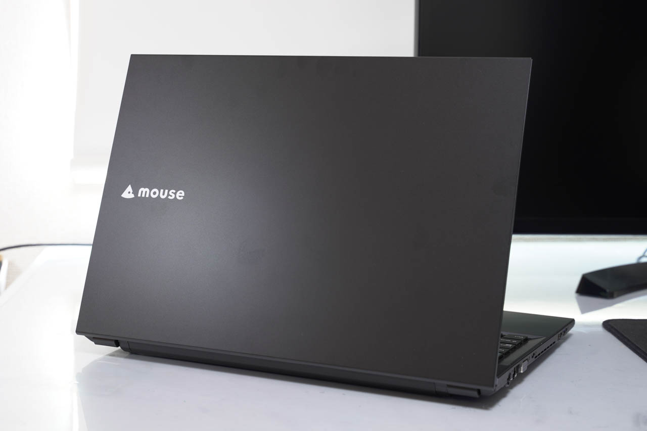 mouse F5-Celeron レビュー、売れ筋の15.6型スタンダードノートPC