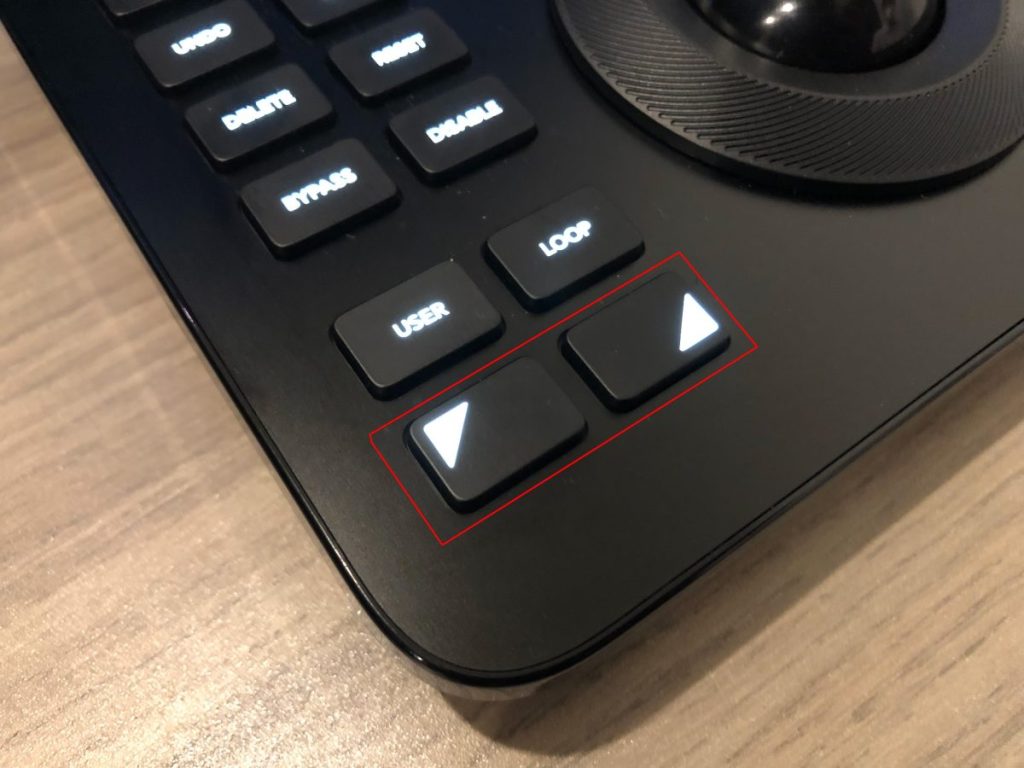 ブラックマジックデザインDaVinci Resolve Micro Color Panelをカラ