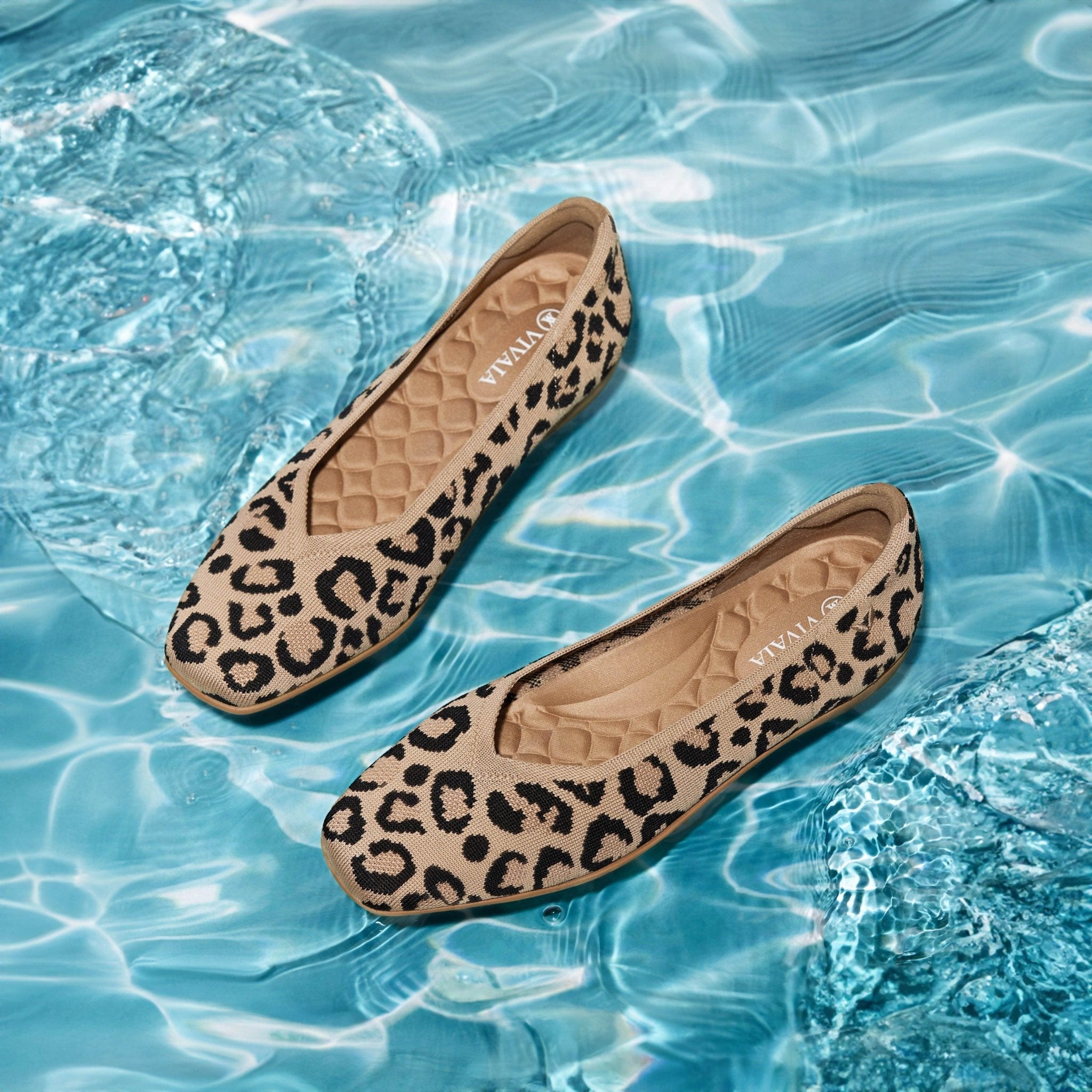 Margot™ Walker] スクエアトゥ 超軽量 厚底 フラットシューズ – VIVAIA