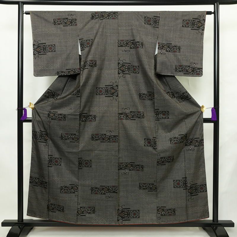 大島紬 良品 証紙なし しつけ糸付き 正絹 古典柄 袷仕立て 身丈159cm