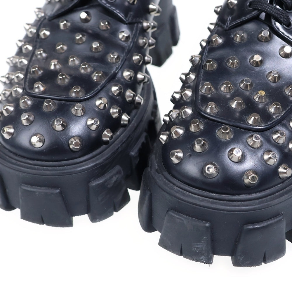 PRADA(プラダ) モノリス ブラッシュドレザー スタッズ装飾 ローファー