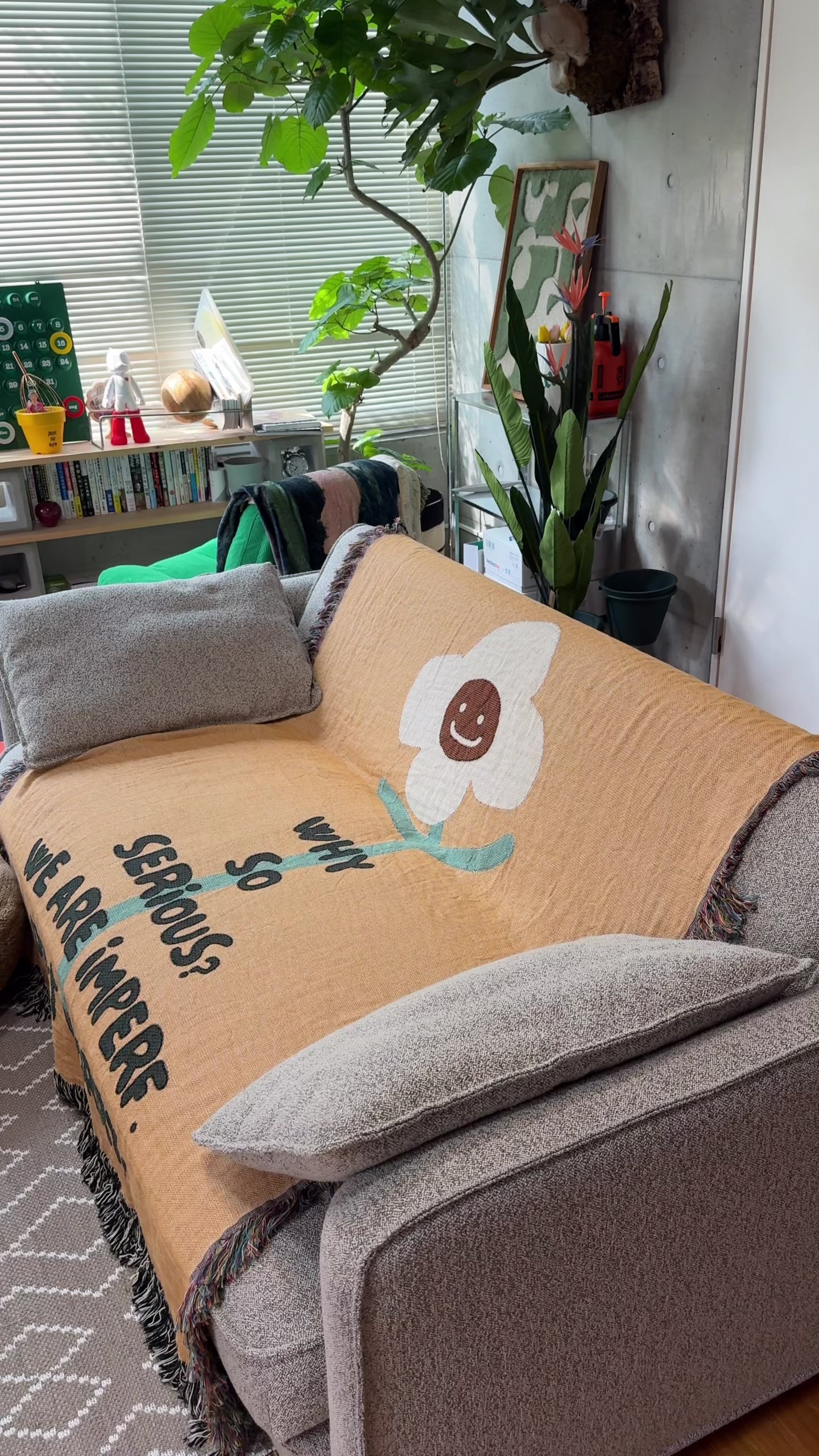 Navy Flow Throw Blanket | iMPeRF