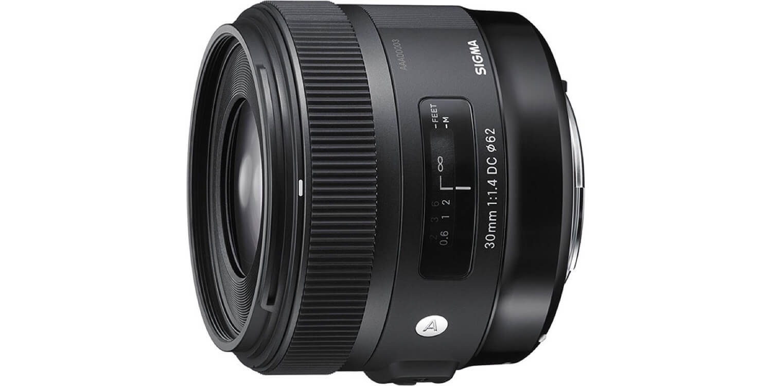 Canon用単焦点でSigma 30mm F1.4とEF-S 24mm F2.8を比較してみる。