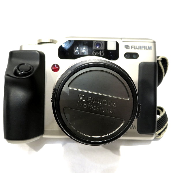 見た目は簡単カメラされど画質は実力派！フジフィルムGA645W