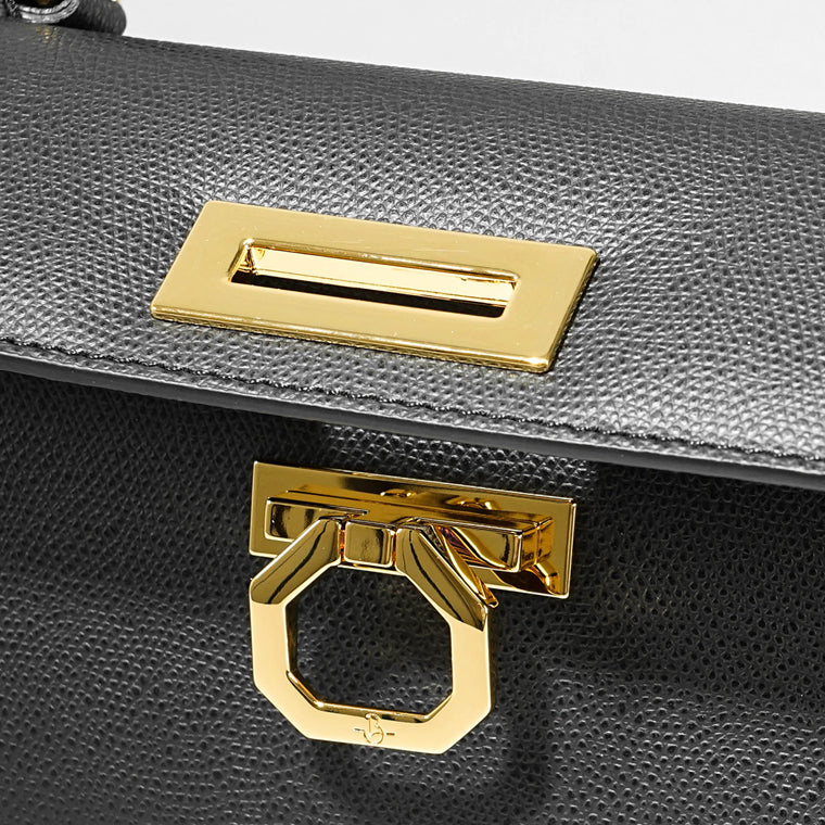 カルボッティ CARBOTTI レディース ショルダーバッグ ブラック