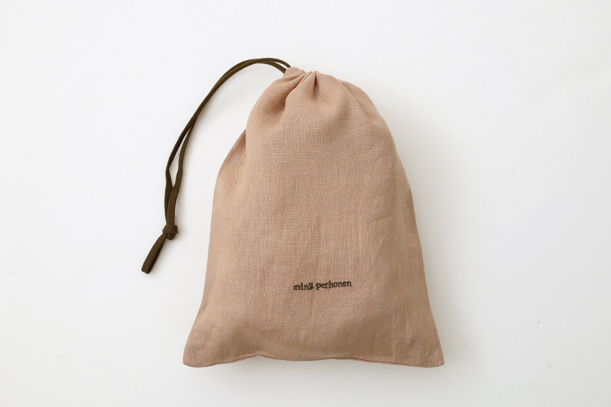 mina perhonen ミナぺルホネン traveler's 巾着ポーチ