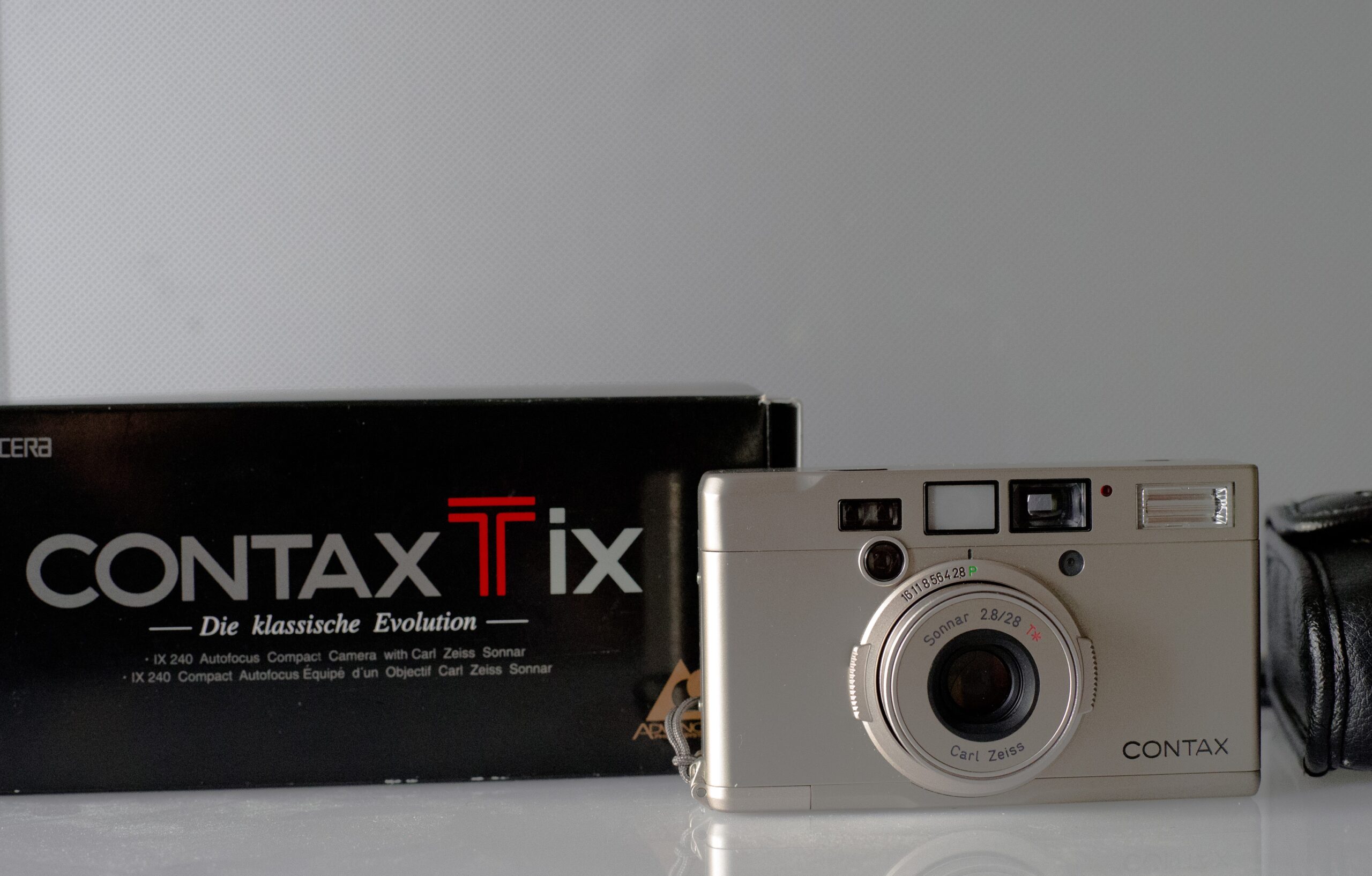5 Frames with the CONTAX Tix APS-Film Camera with Carl Zeiss