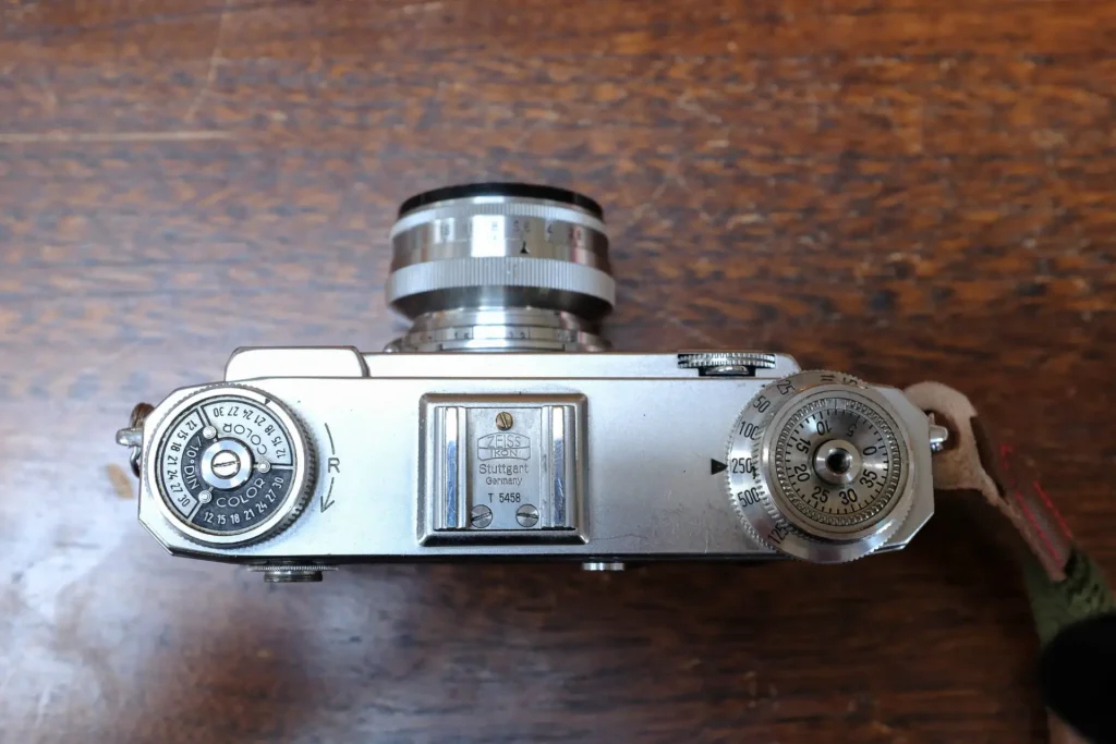 Contax IIa review - Unaccountably Affordable Vintage German