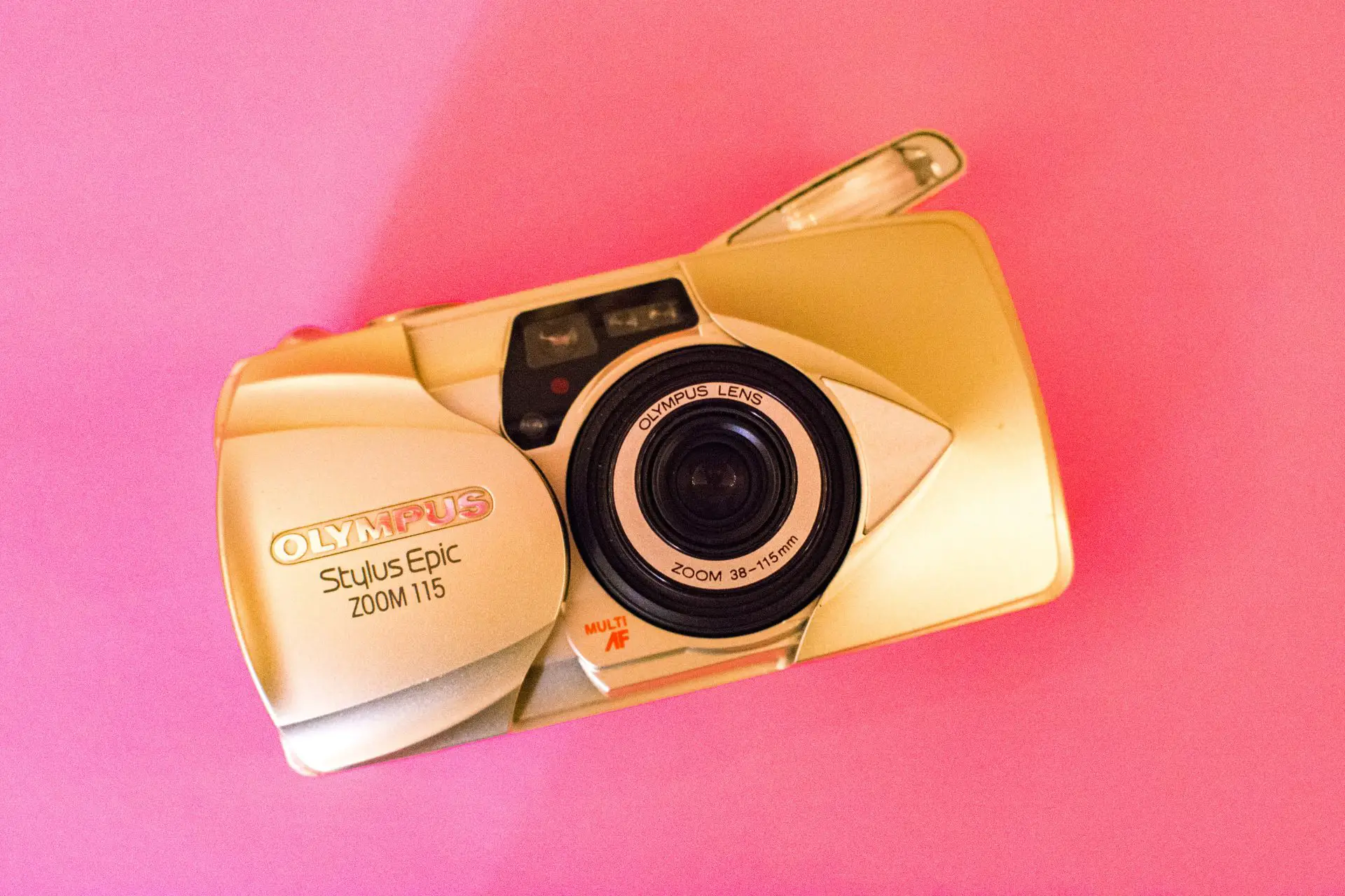 Olympus Stylus Epic Zoom 115 Review - Elegant by Design - By Thang