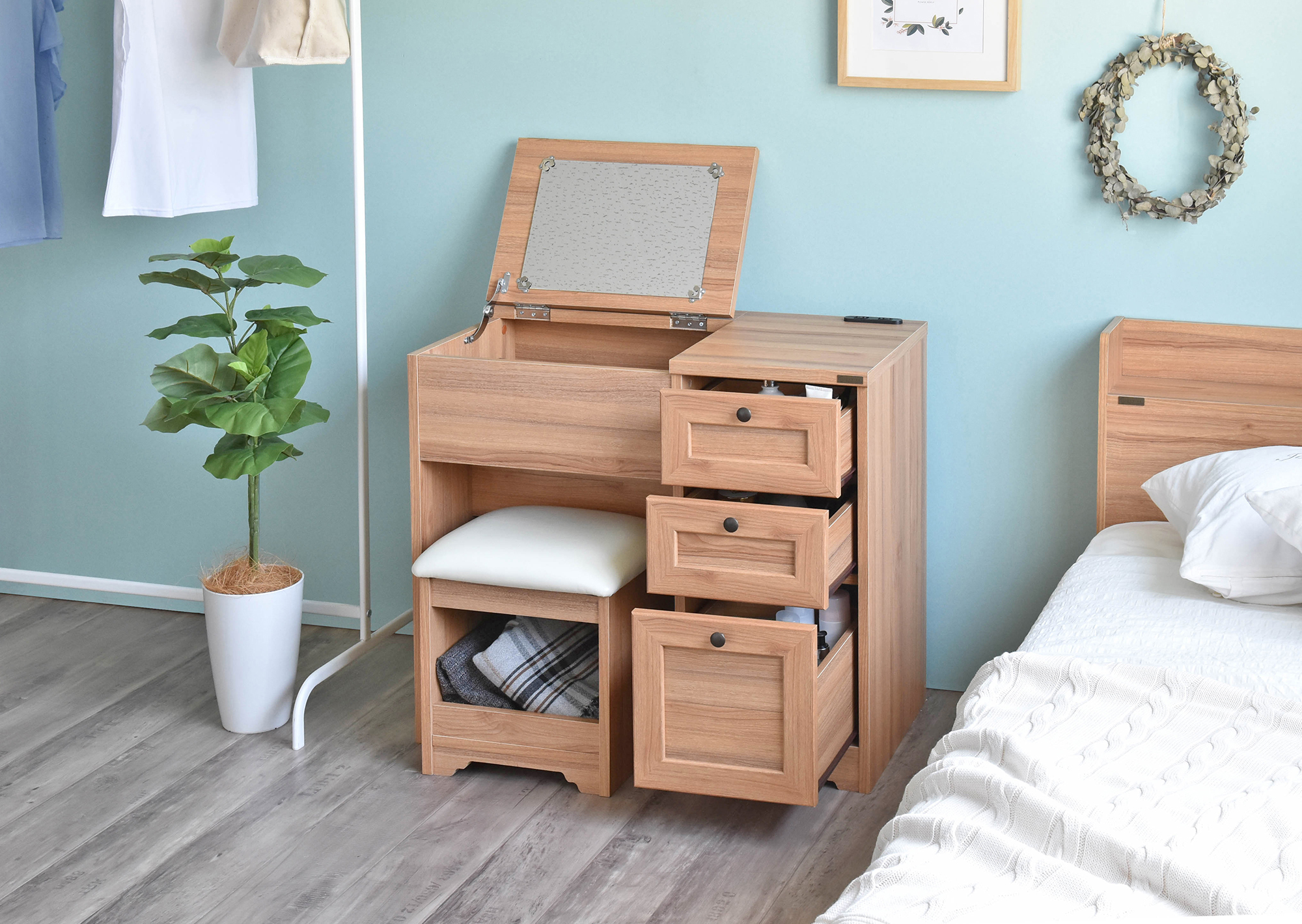 機能的で可愛いフェミニンスタイル デスクドレッサー ホワイトの詳細