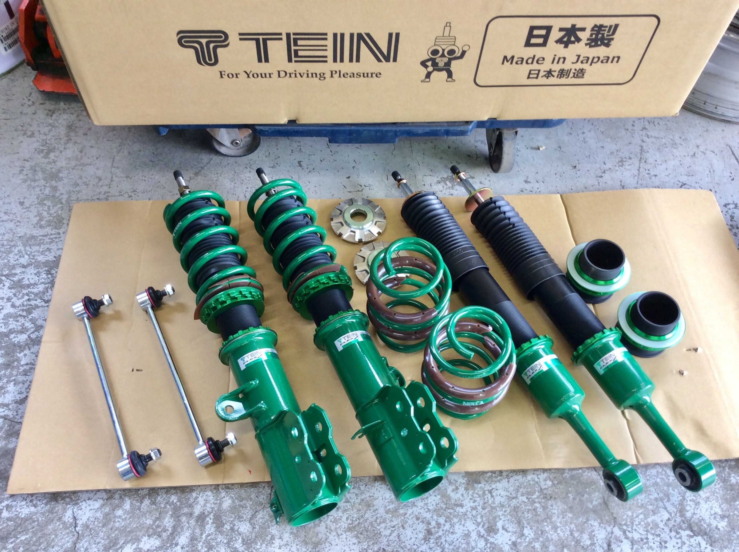 スイフトスポーツ ZC33S 車高調取り付けます！ | スズキ スイフト