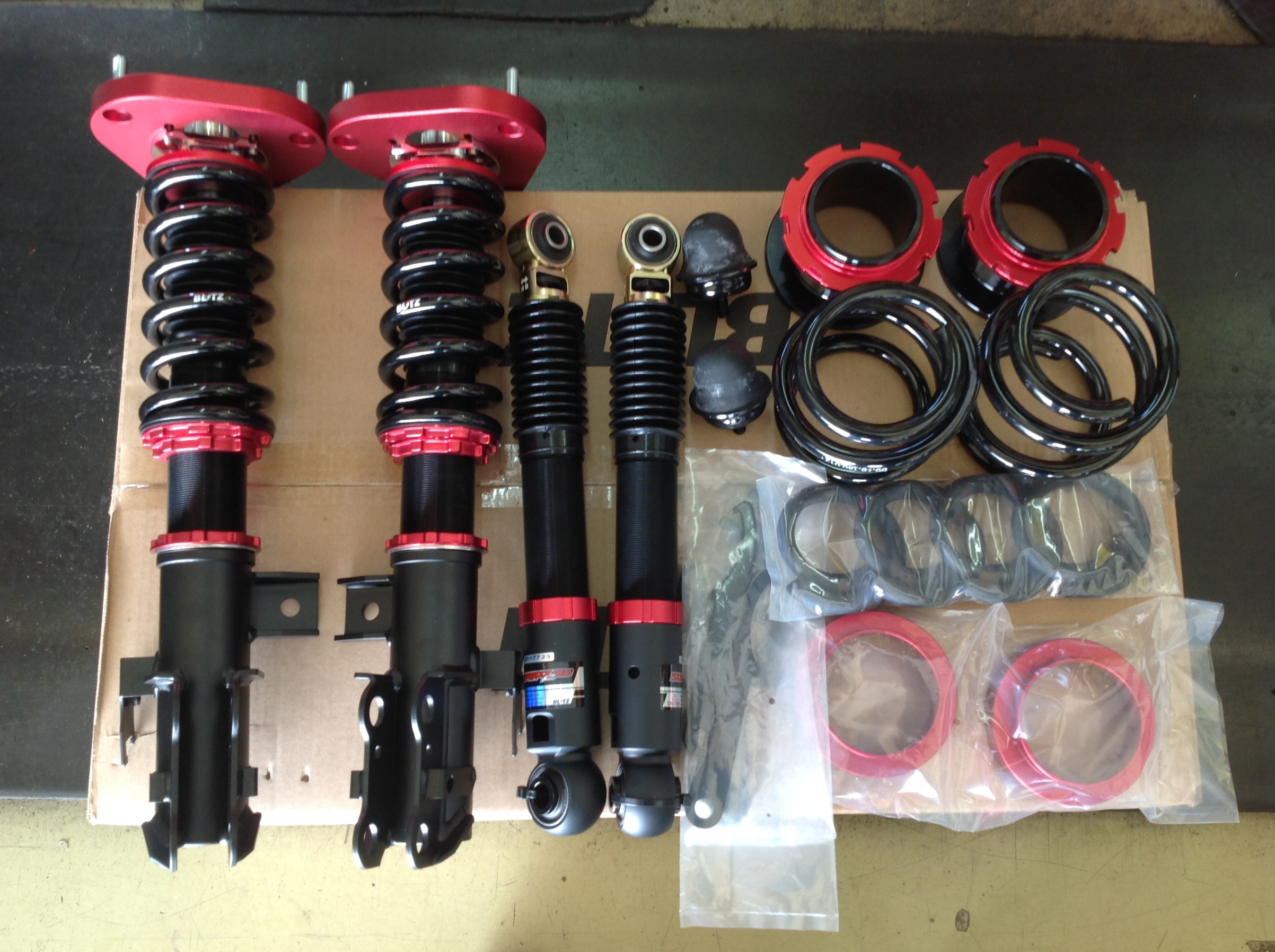 トヨタ 30系ヴェルファイアさん、BLITZ DAMPER ZZ-R BB × WORK VS XV