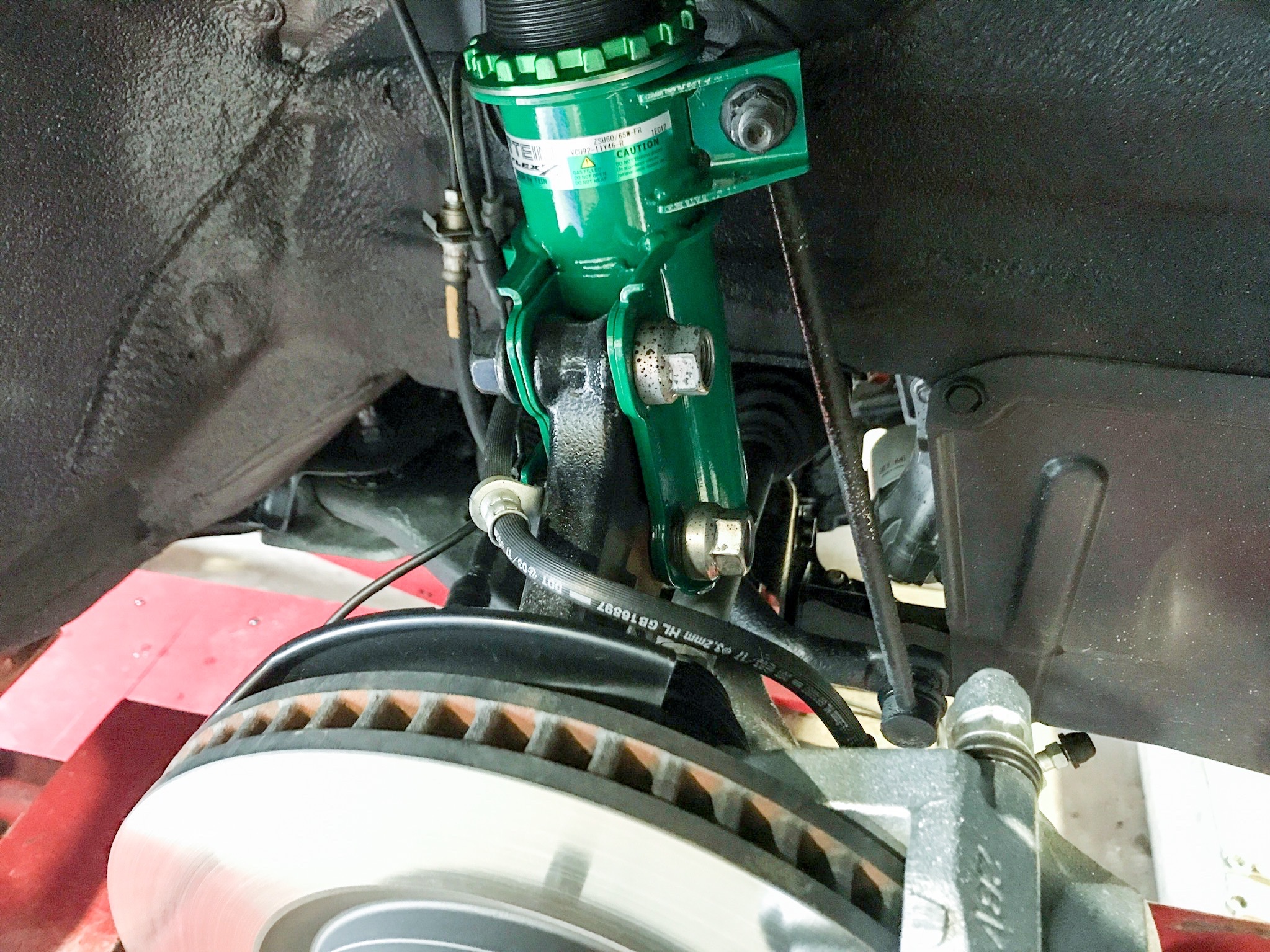 ついでの作業が断然お得！ZSU60WハリアーにTEINの車高調FLEX Zを付け