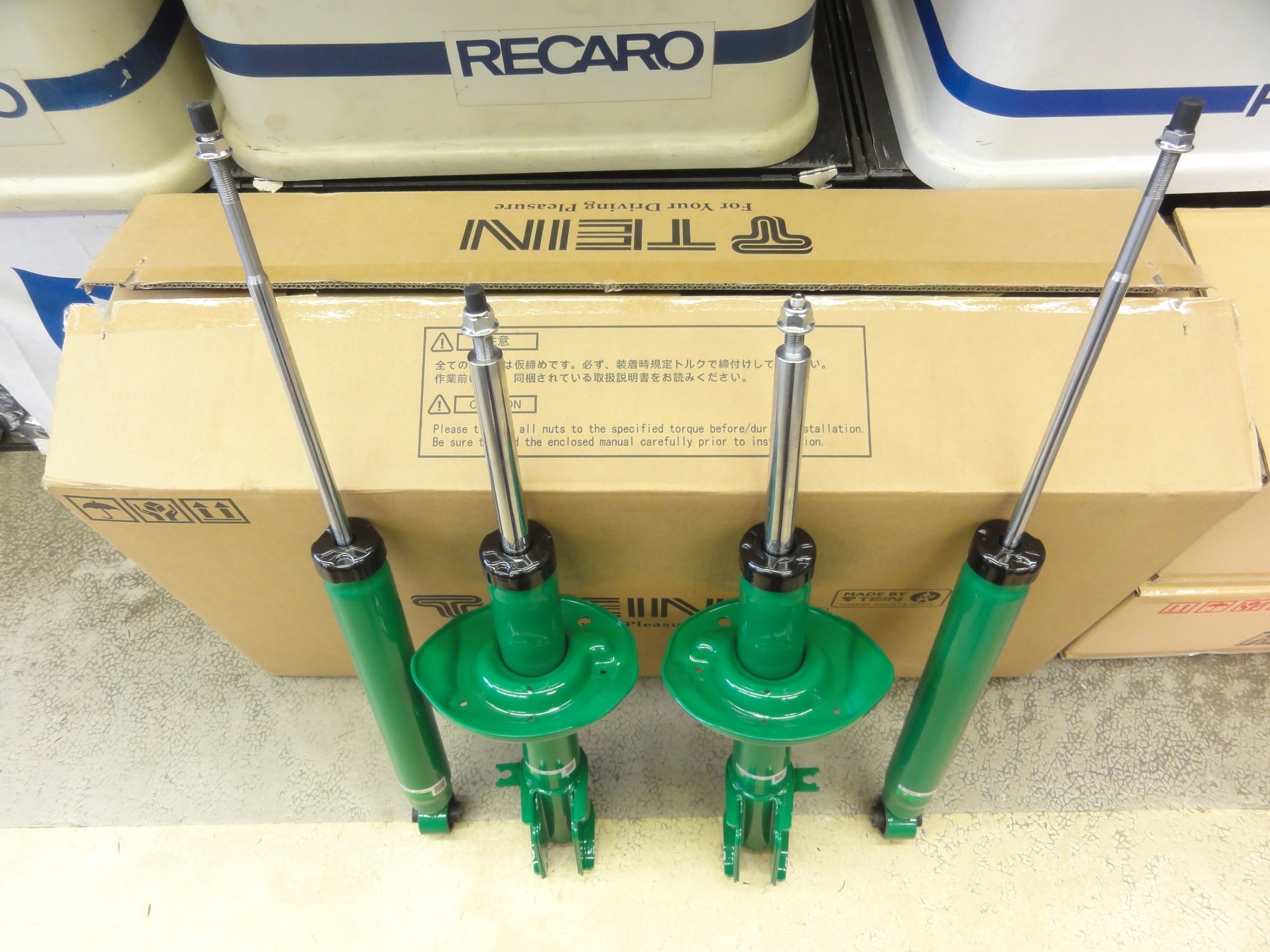 オデッセイ（RC4）テイン製純正形状ショックアブソーバー