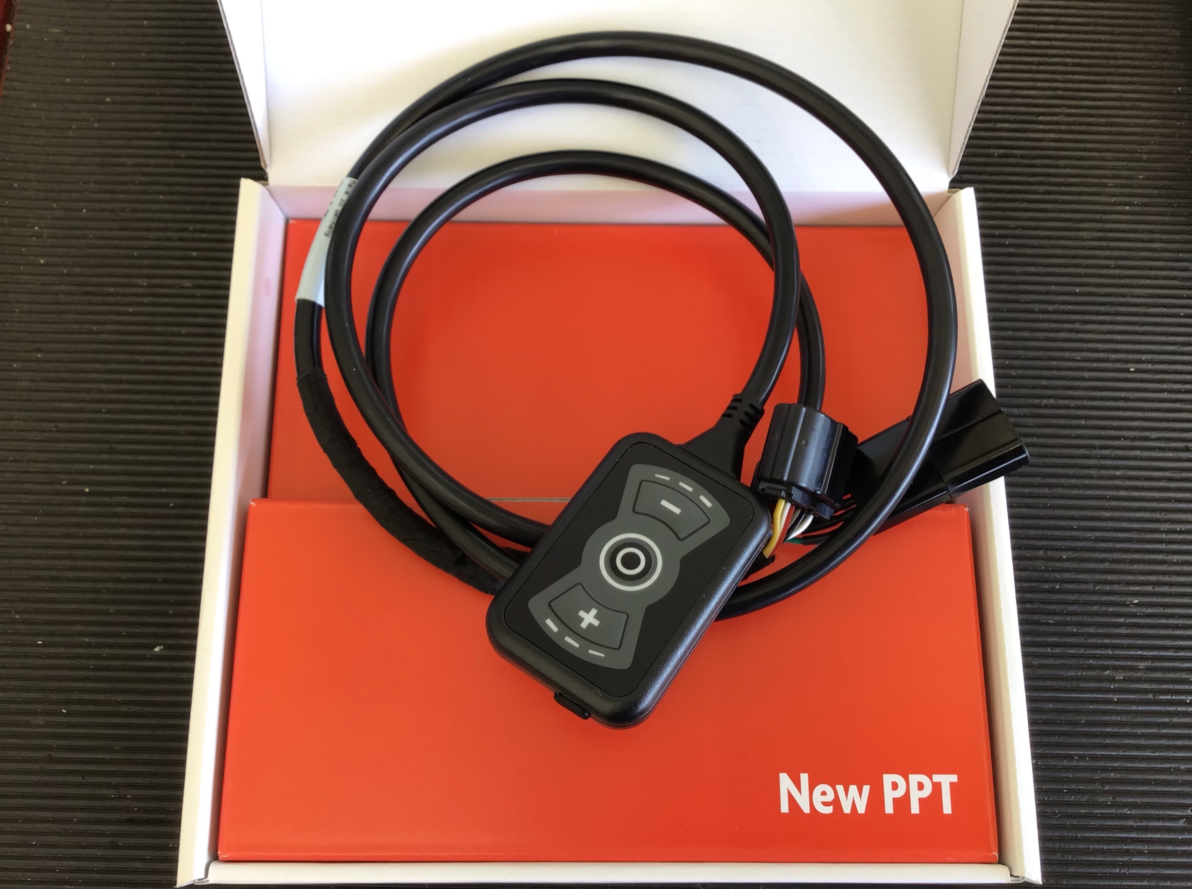 体感試乗後の購入率は、なんと100％！人気のスロットルコントローラー