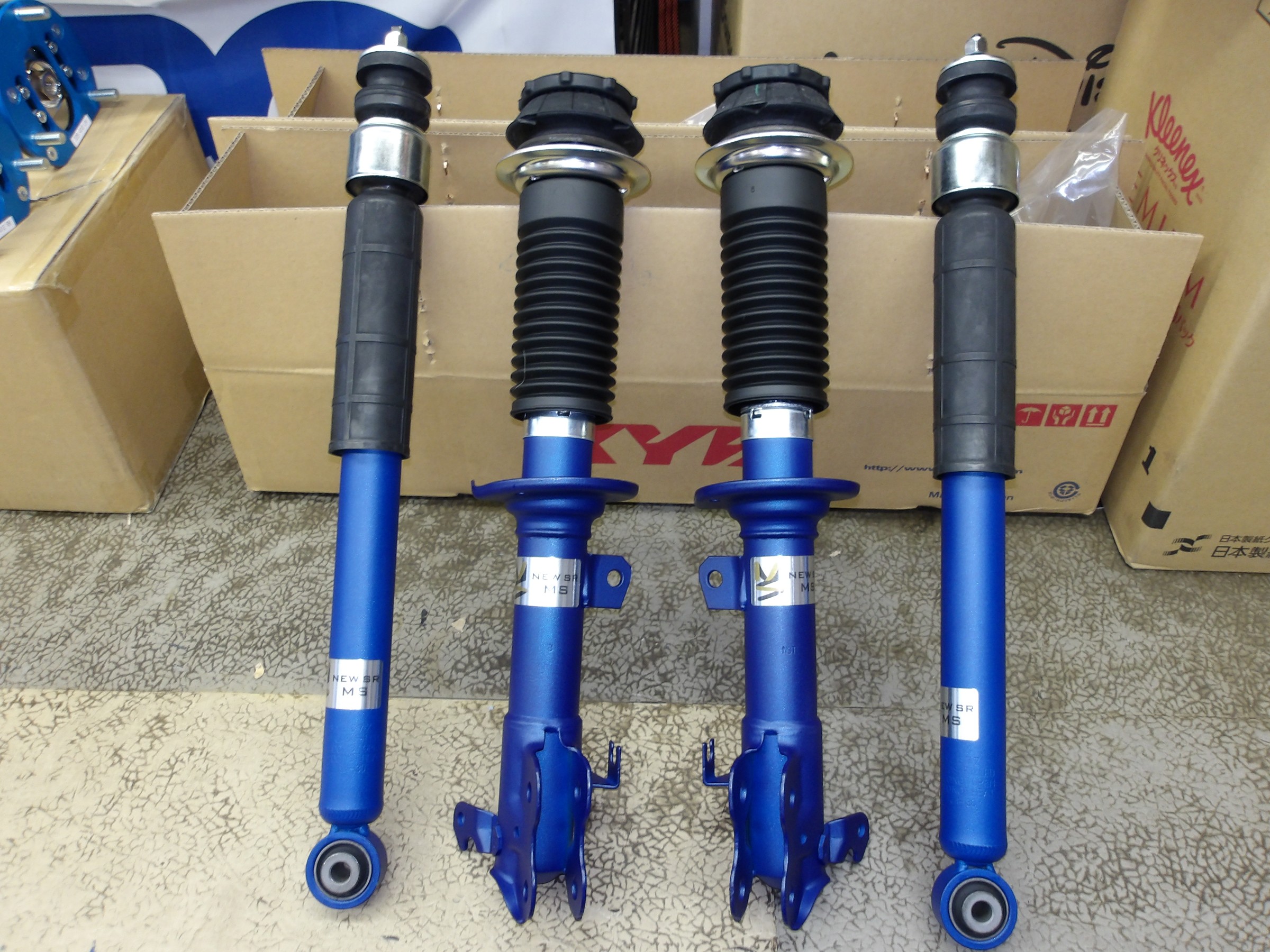 アルトワークス（HA36S）KYB製ショックアブソーバー「ニューSR MS