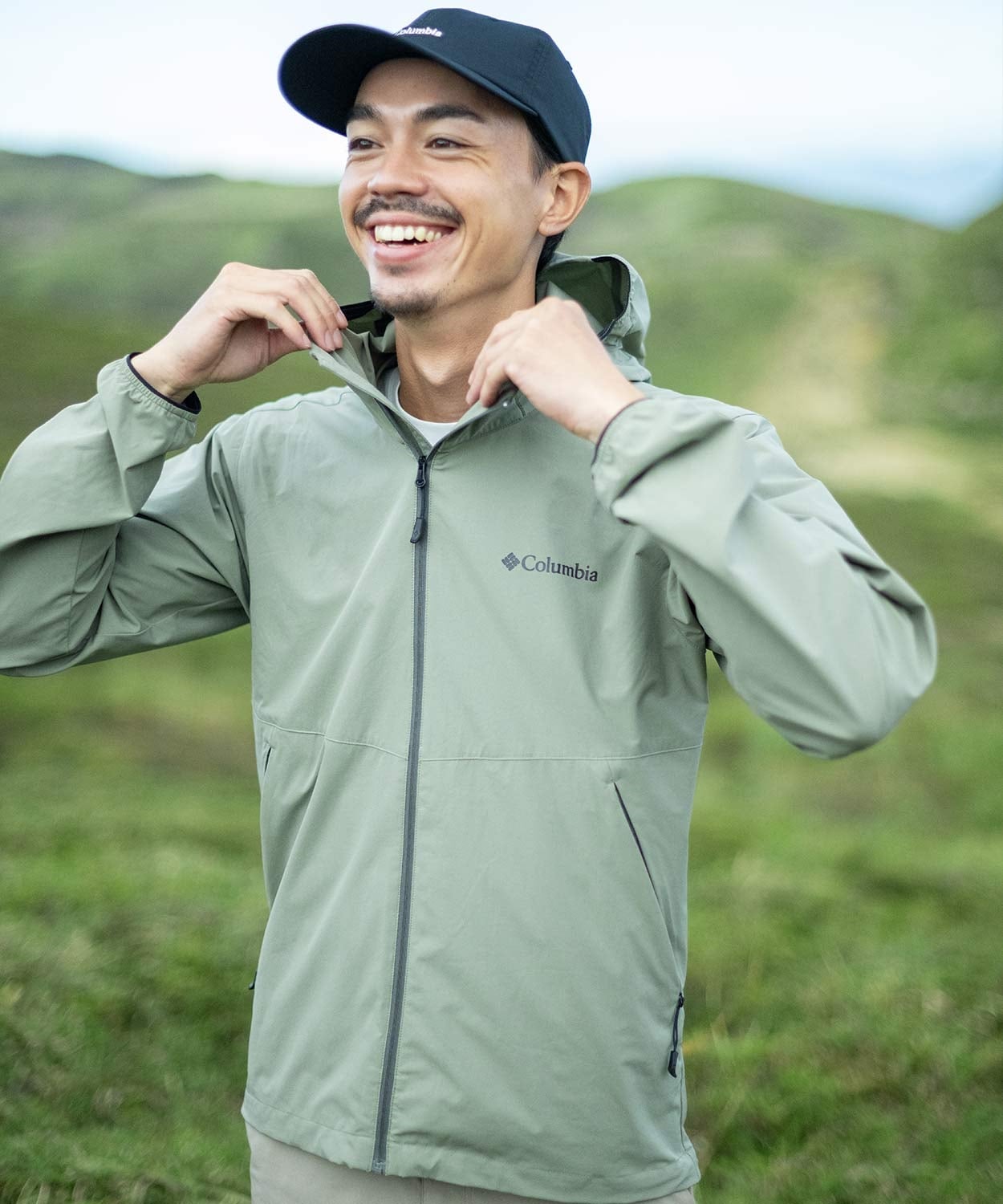 ライトキャニオンソフトシェルジャケット(S Pebble)│コロンビア