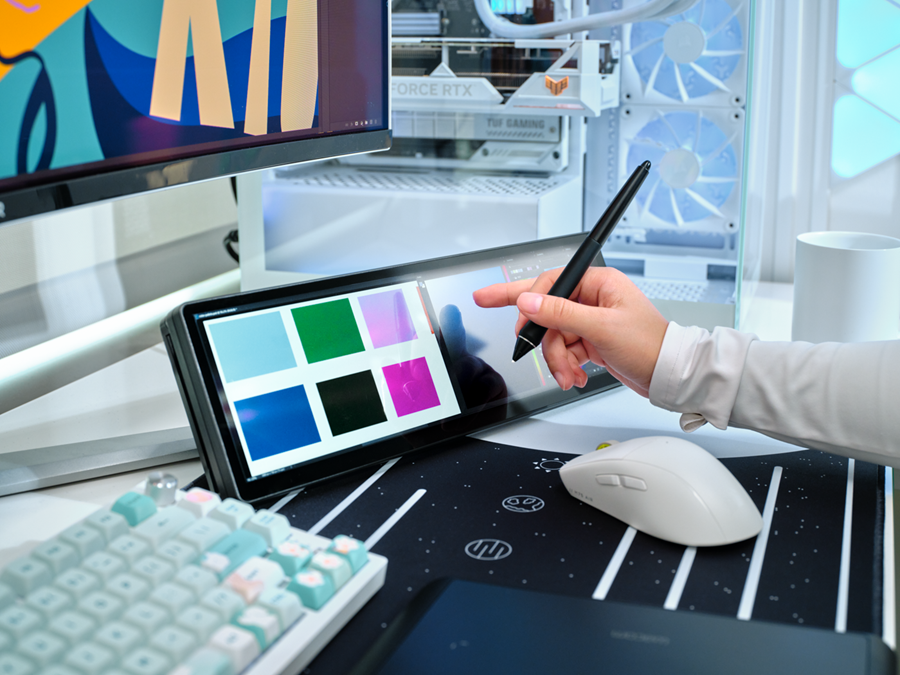 CORSAIR Launches the XENEON EDGE 14.5″ LCD Touchscreen, a Dazzling