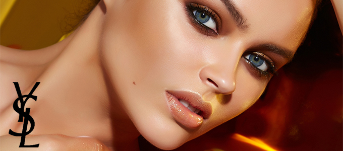 モードの帝王「イヴ・サンローラン」の歴史とメイクアップライン誕生話