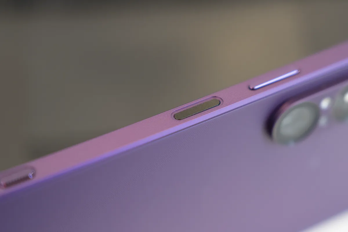 SIMフリーXperia情報満載