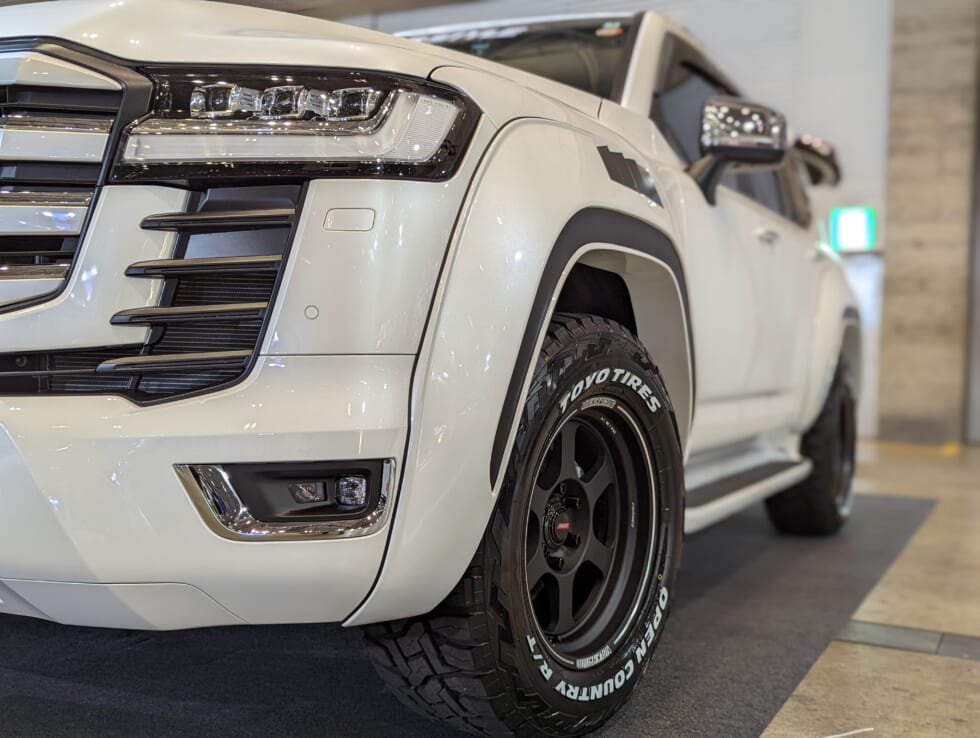 LAND CRUISER 300系 ZX専用オーバーフェンダー50mm | CARSTYLE カー