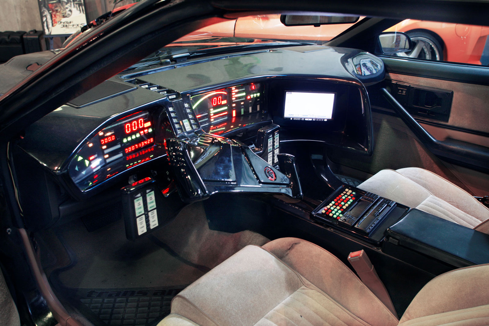 ナイトライダー×ナイト2000キット - CARZY MAG