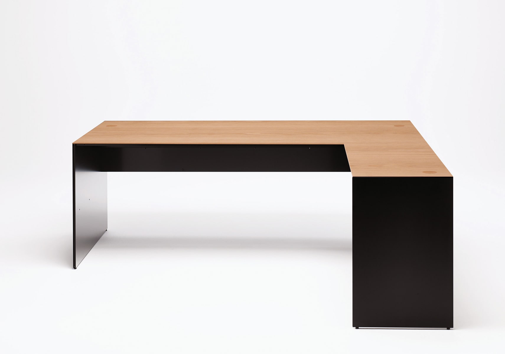 IXC(イクスシー）AIR FRAME 3009 EXECUTIVE DESK|カッシーナ