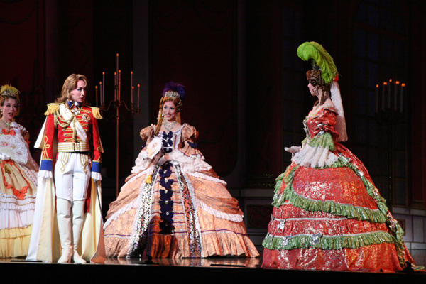 ミュージカル]宝塚歌劇 花組公演『外伝 ベルサイユのばら－アンドレ編