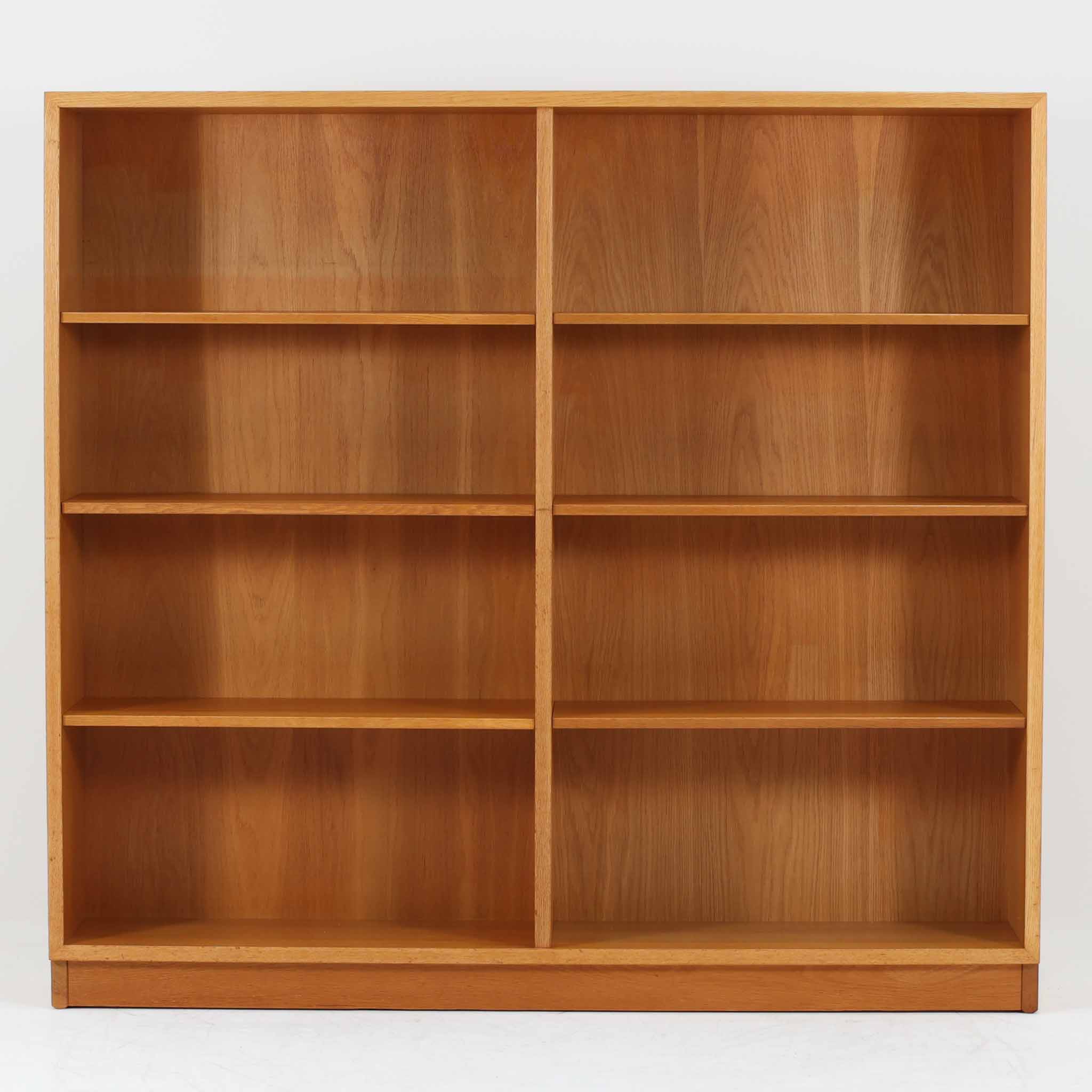 北欧ビンテージ家具ブックシェルフ | スタイリッシュで使い勝手の良い