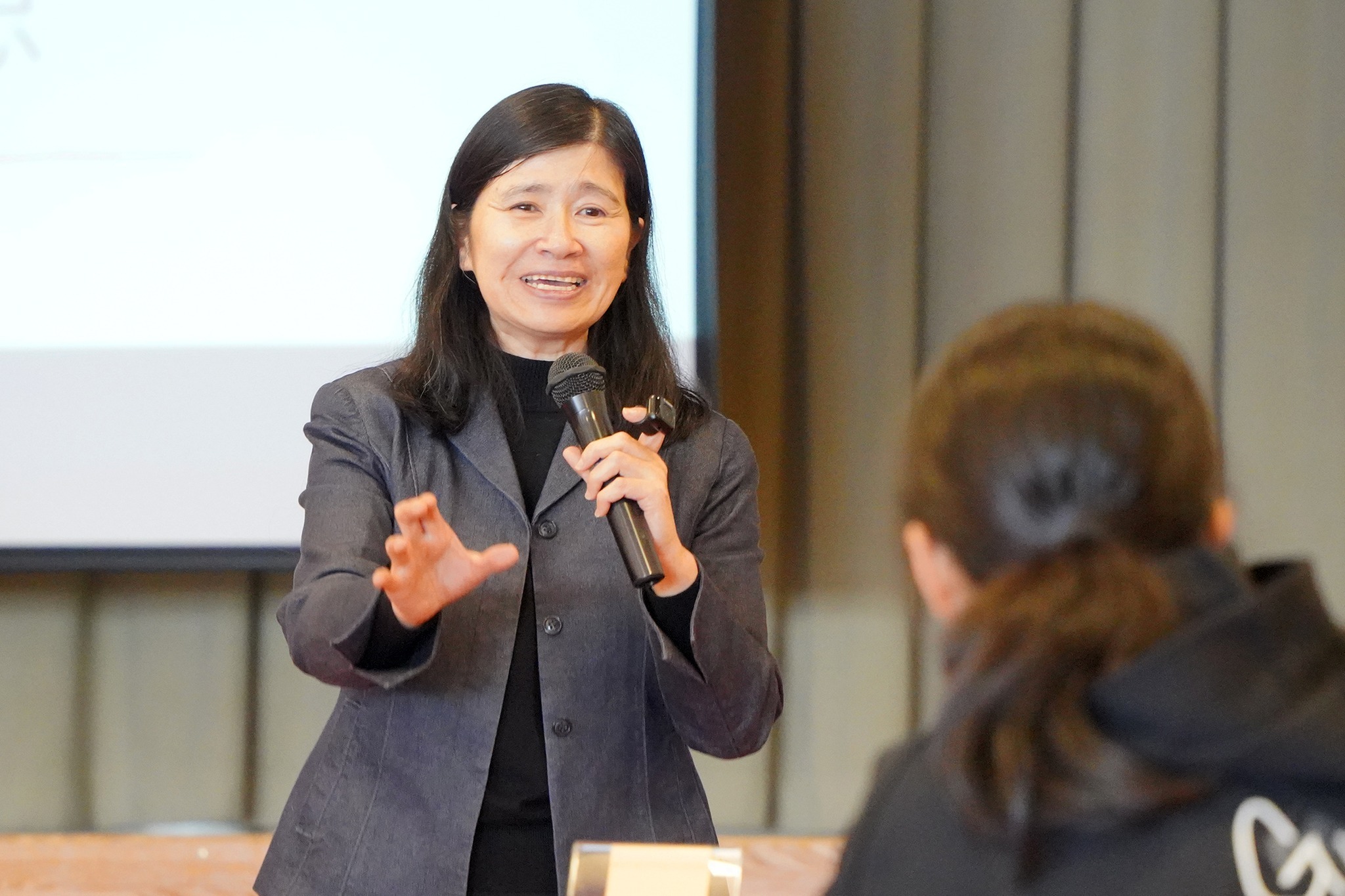 ジブリ作品を紐解く講座が開かれました - 飛騨市公式ウェブサイト