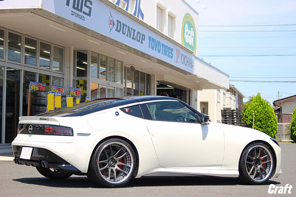 フェアレディZ RZ34 」 11.0Jのディープコンケイブがカッコ良くキマっ