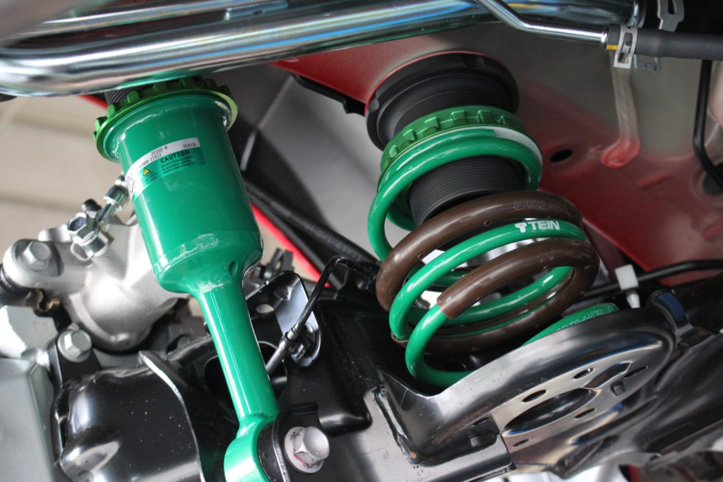 ZC33 スイフトスポーツ をTEINフレックスZでローダウン。 | 鈴鹿店