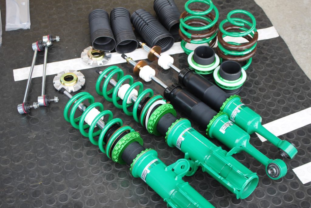 ZC33 スイフトスポーツ をTEINフレックスZでローダウン。 | 鈴鹿店