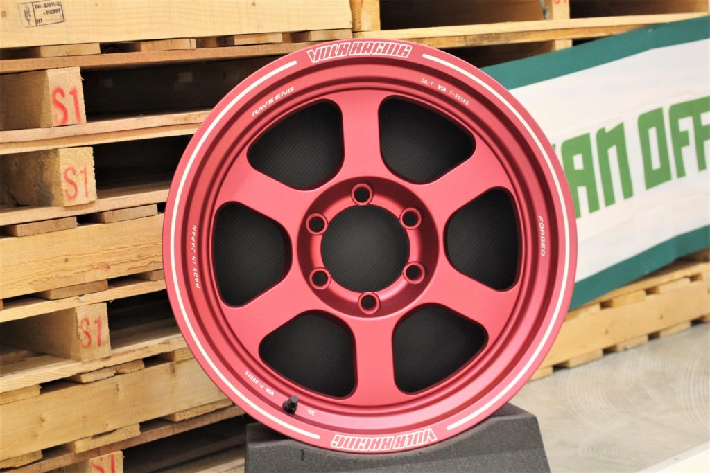 紅き深リムなサンナナ。VOLK RACING TE37XT マットレッド 18インチ登場