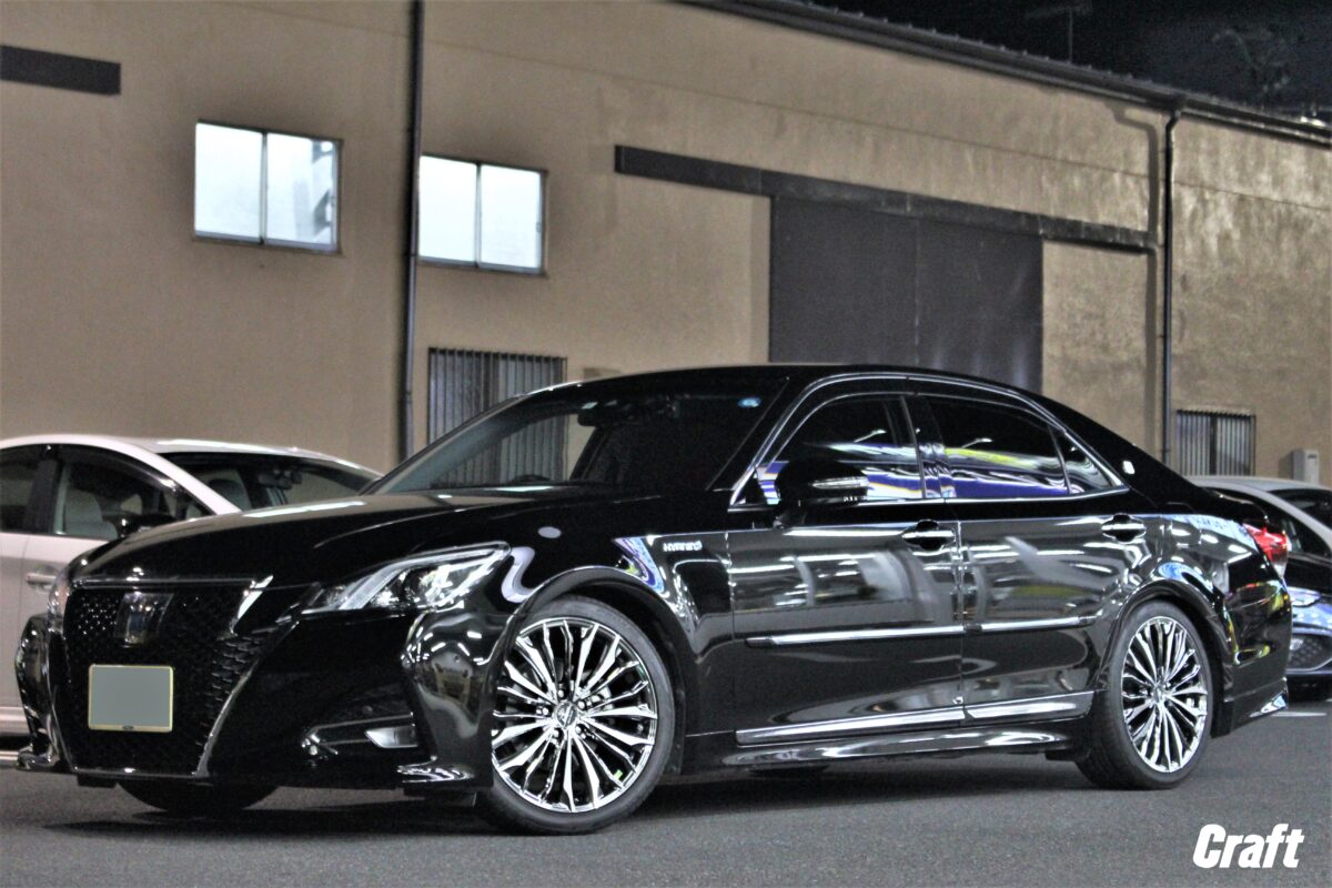 AWS210クラウンアスリートHV AVS機能を活かした車高調を装着