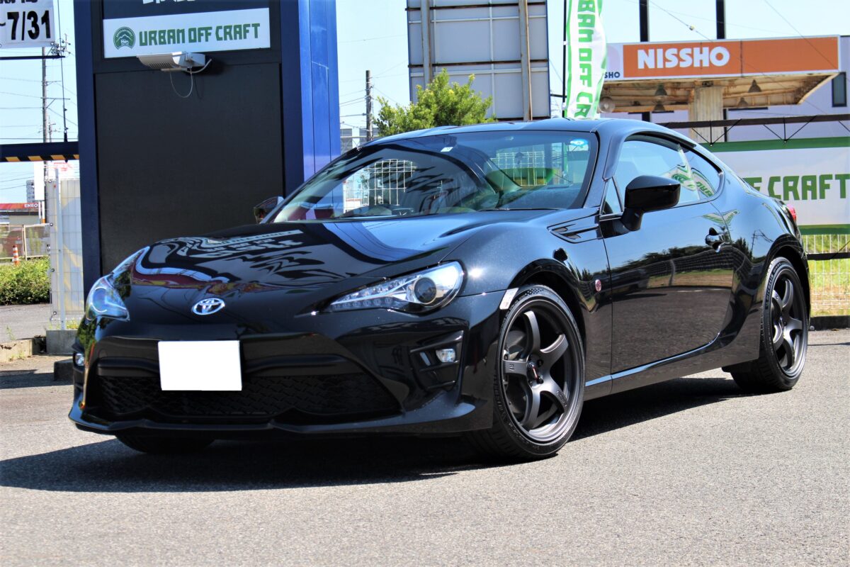 ZN6 86をカスタム！RAYS 2023年新作 グラムライツ57CR SPEC-D & HKS