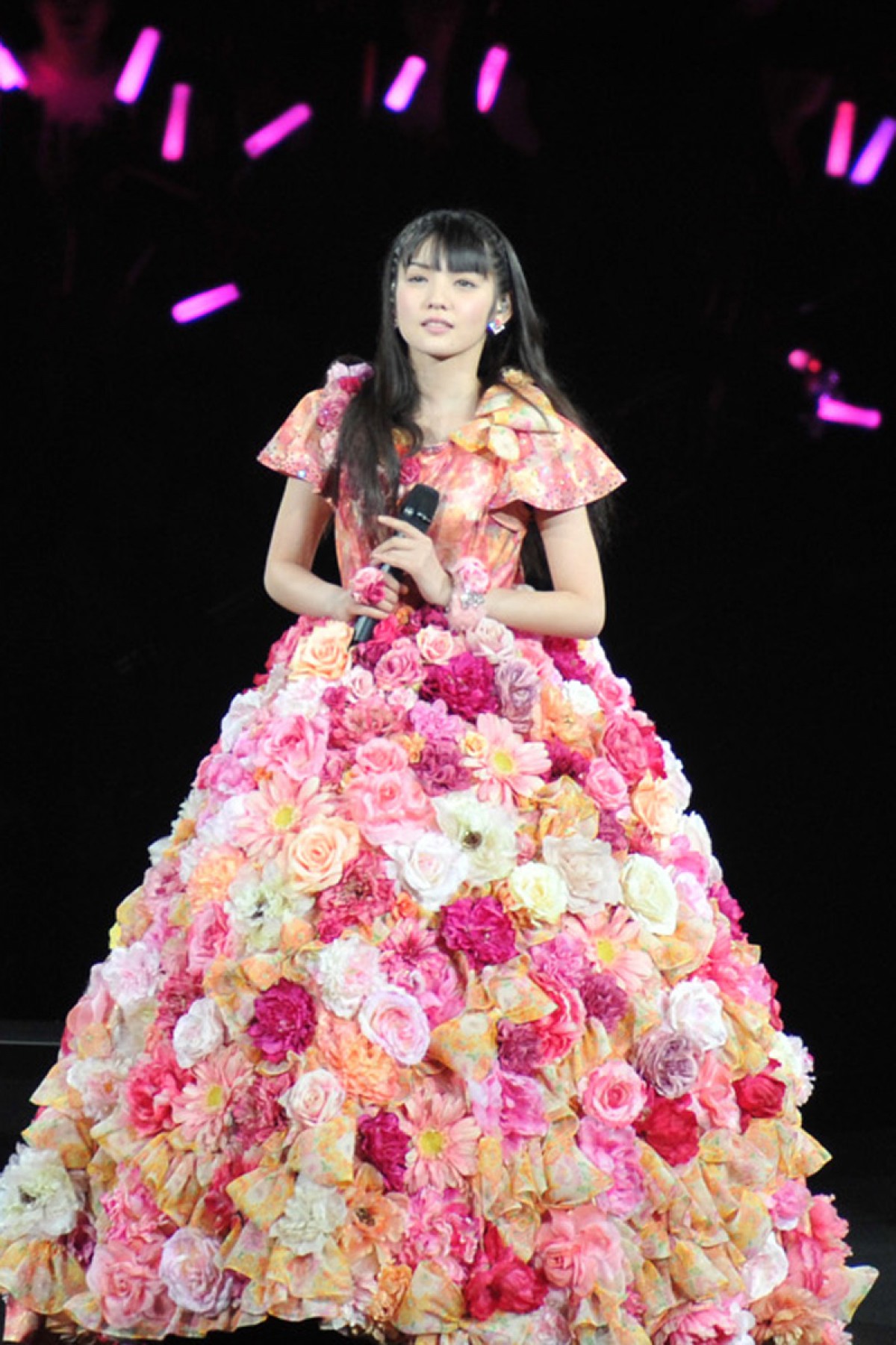 写真）道重さゆみ、卒業ライブで足を痛めるも乗り越え…「もっと大きな