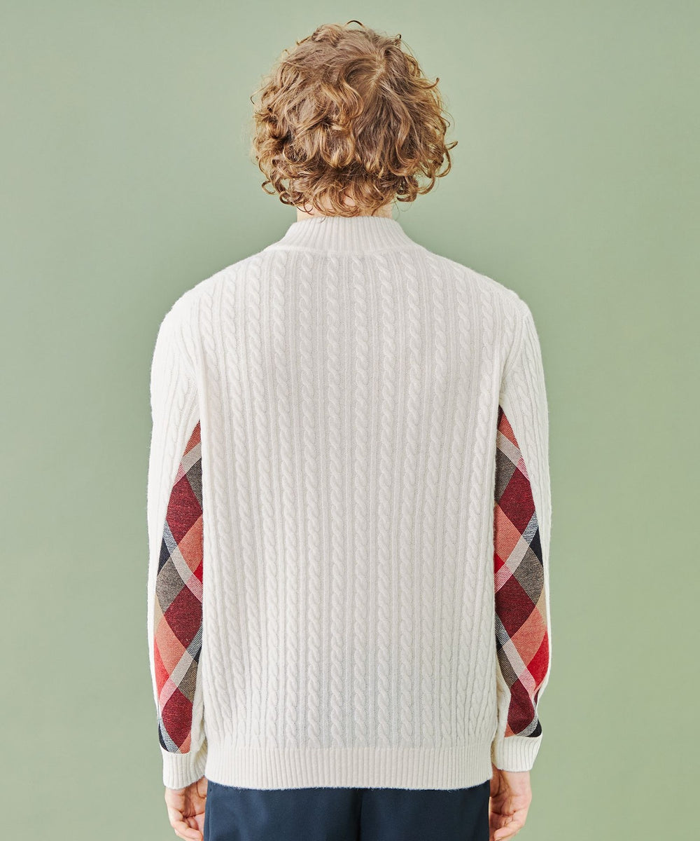 WEB・一部店舗限定】ハーフモックケーブルニット（WEB限定）｜BLACK