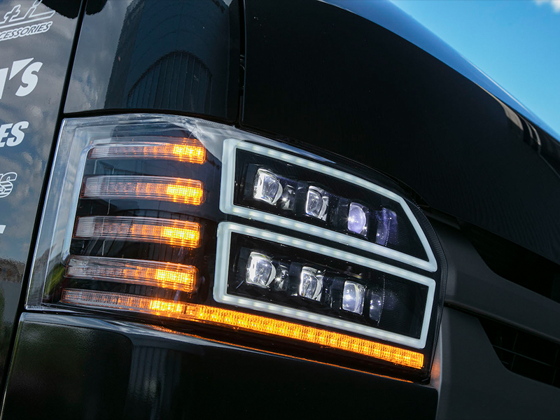 ヴァレンティ ジュエルヘッドランプ ウルトラ □6眼ヘッドランプ