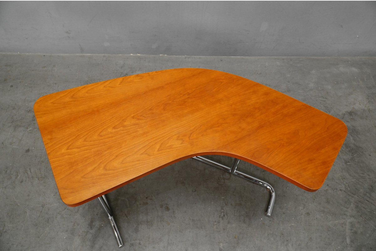 TECTA K24 サイドテーブル 買取｜アクタス取扱いの人気モデルを高価