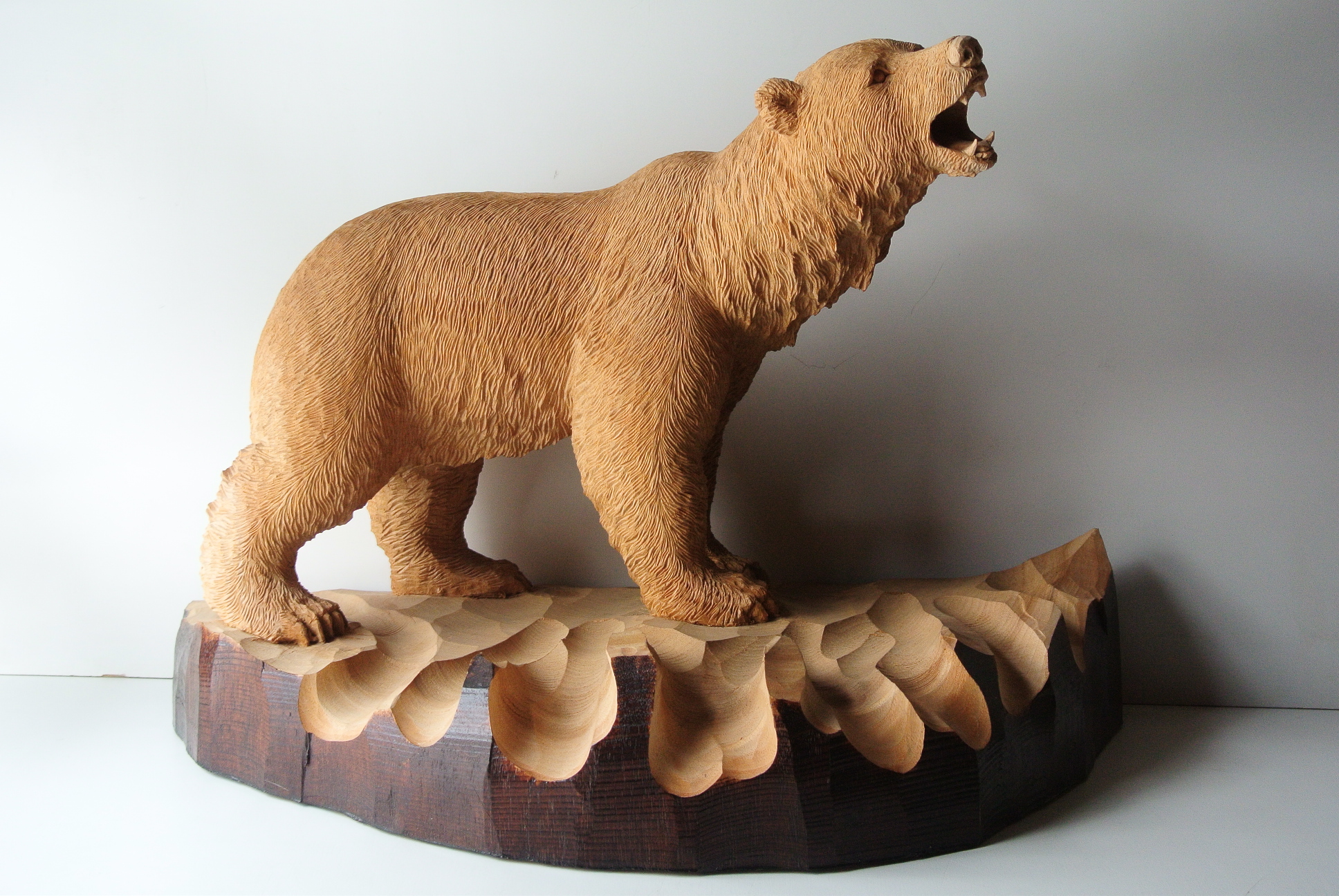 藤戸竹喜「吠え熊」木彫 - アンティーク雑貨・古道具の札幌