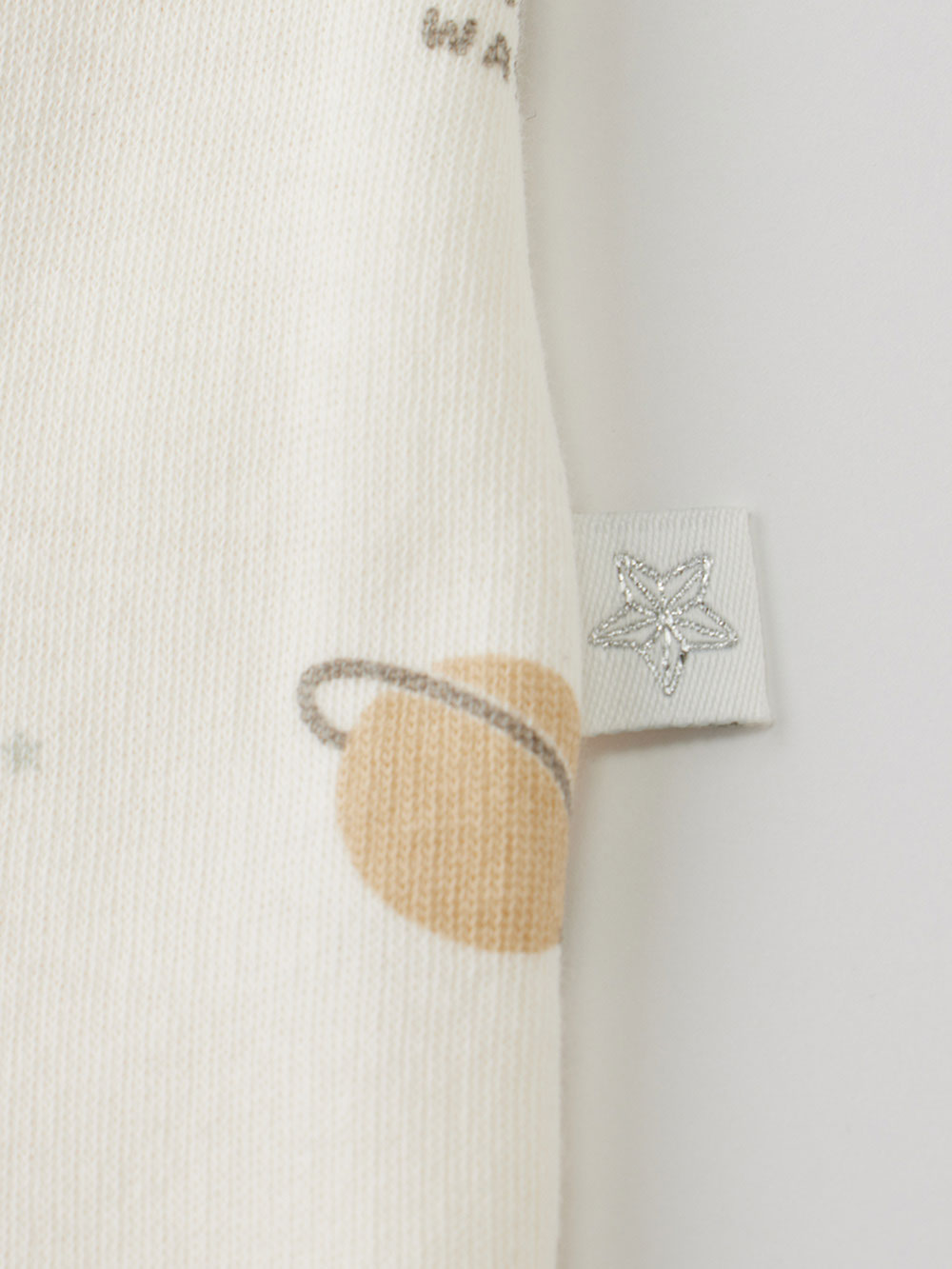 mocmof】宇宙柄かんたんロンパース | ロンパース・カバーオール(品番