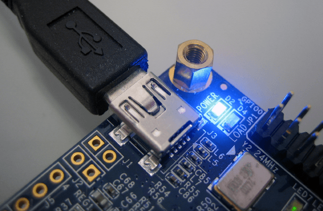 キットで学ぶ！ FPGAチャレンジャー入門編 ALTERA Cyclone IV版 | 株式