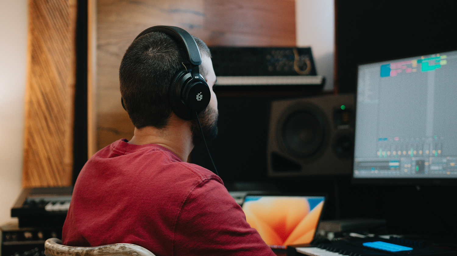 ADAM Audio - H200 Closed-Back Studio Headphones